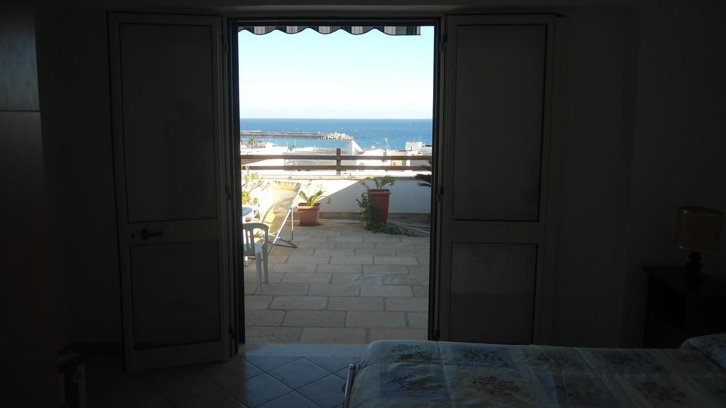 Apartamento Attico Panoramico Santa Maria di Leuca Habitación foto